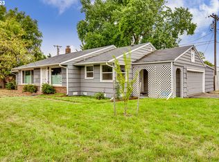 780 Berntzen Rd, Eugene, OR 97402