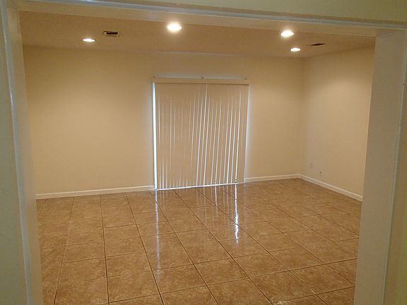 3rd image of 4439 Jade Dr W