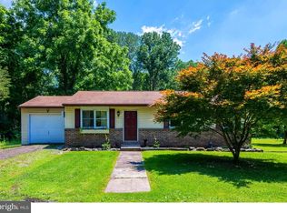 94 Shed Rd, Douglassville, PA 19518