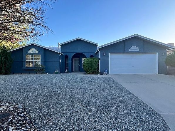 2595 Diamond Peak Dr NE