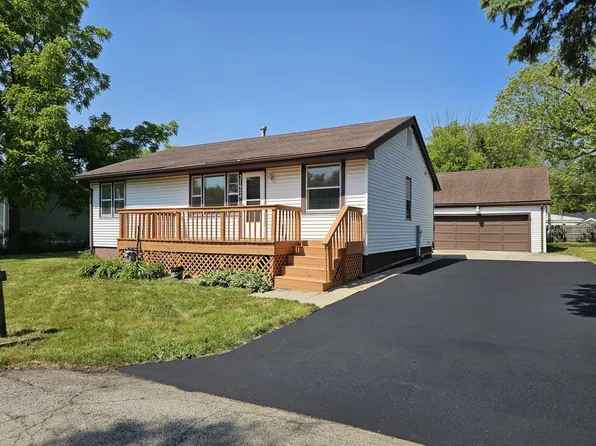 37924 N New York Ave, Beach Park, IL 60087