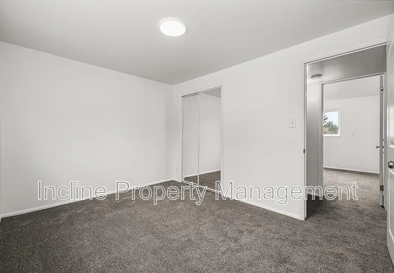 1069 S 80 E — Photo 12
