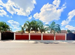 330 Malaga Dr, Laredo, TX 78046