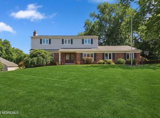 14 Koosman Drive, Leonardo, NJ