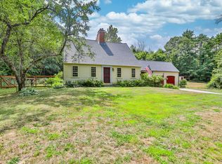 377 Main St, Francestown, NH 03043