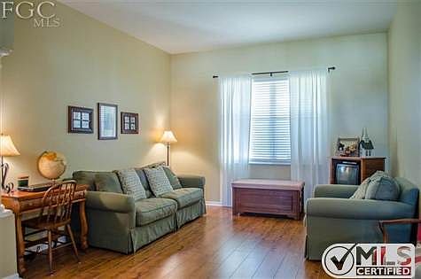 4th image of 4653 Varsity Cir