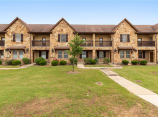 105 Deacon Dr W, College Station, TX 77845