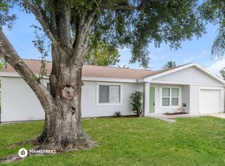 391 SW Homeland Rd, Pt Saint Lucie, FL 34953