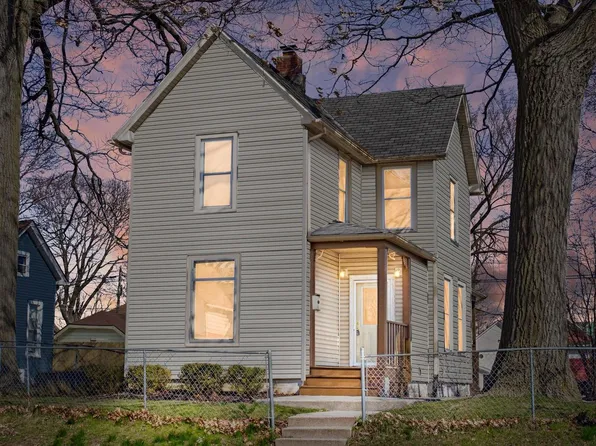 1528 Maple STREET, Racine, WI 53404
