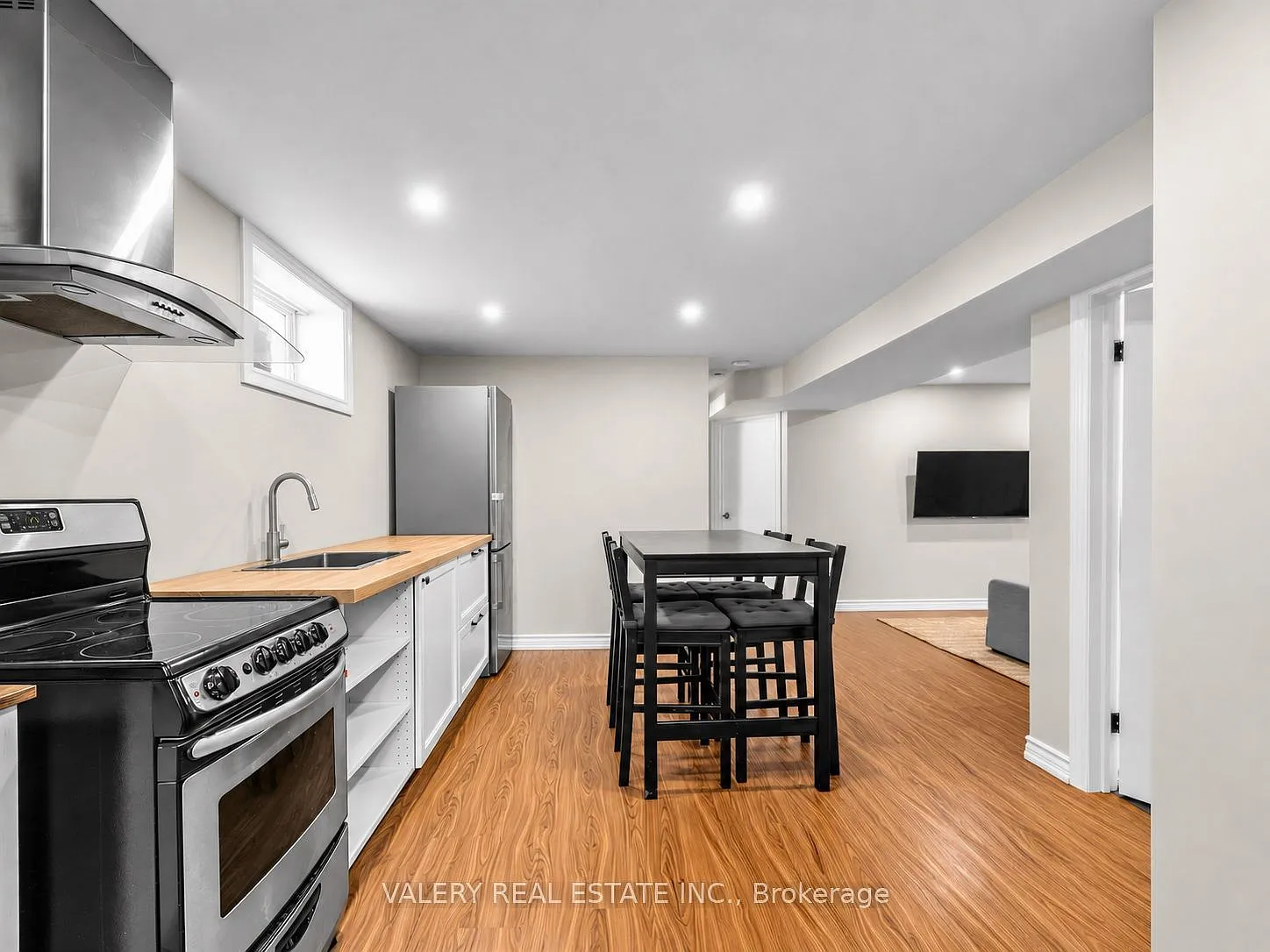 1 bed, $1,795 — Photo 1