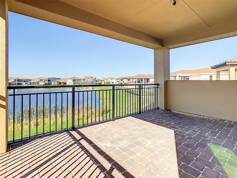 13899 Larkton Ln — Photo 33