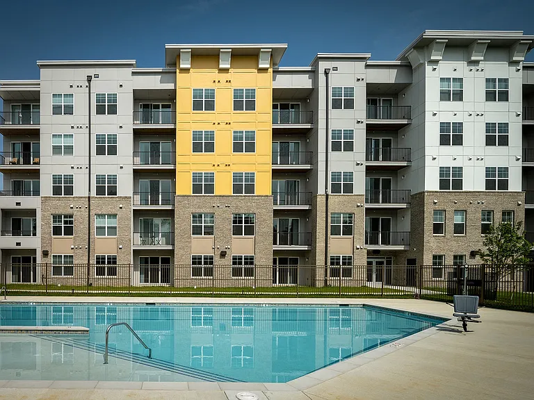 Woodmore Grand — Photo 3