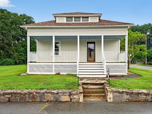 38 First Street, Thompson, CT 06255