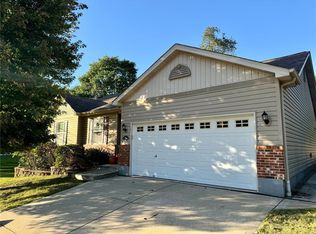 11925 Loxley Ln, Maryland Heights, MO 63043