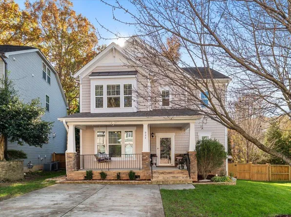 924 Pirouette Ct, Raleigh, NC 27606