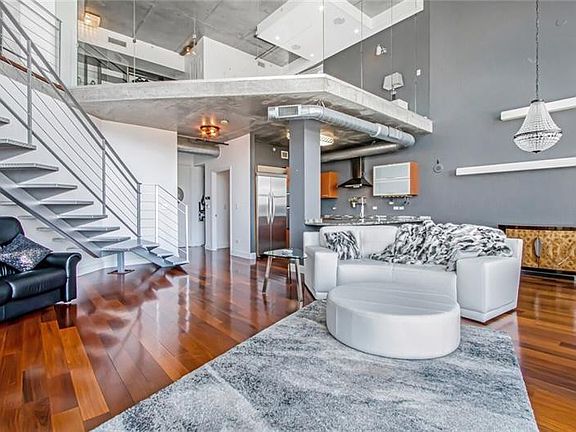 4th image of 313 NE 2nd Street #1105