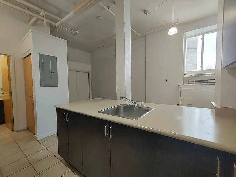 35 Water St S #211 — Photo 5