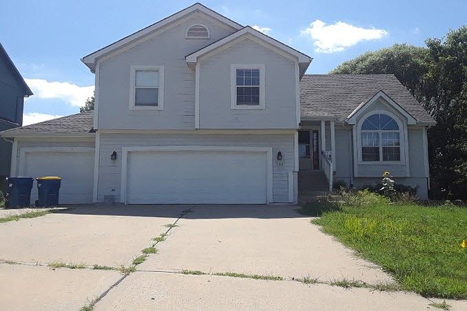 1st image of 714 Goldenrain Tree Dr