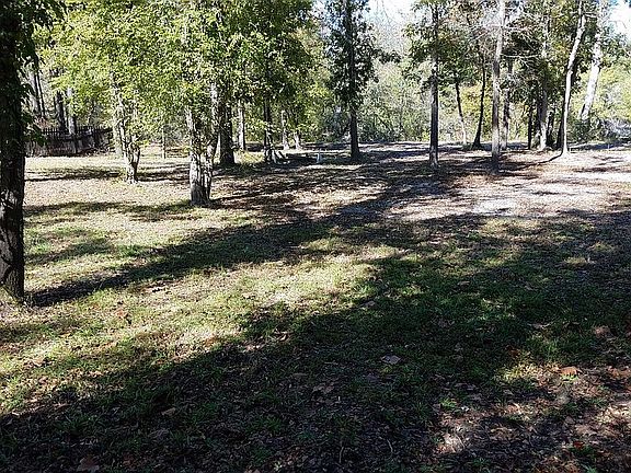 3rd image of 1265 River Bend Dr