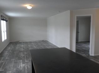 181 Roxridge Ct, Oxford, MI 48371