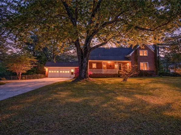 716 Killian Hill Rd, Lilburn, GA 30047