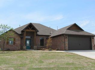 317 W Mission Hills Dr, Guthrie, OK 73044