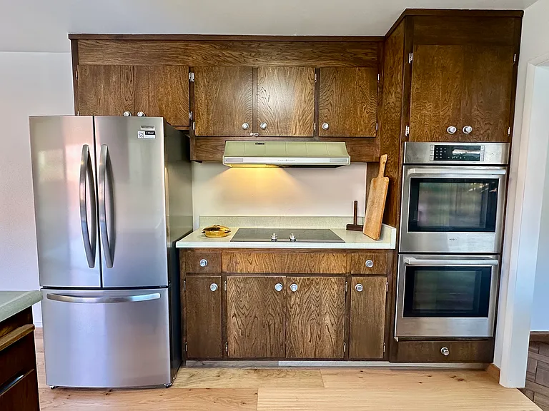 1132 Lawrence Ct — Photo 2