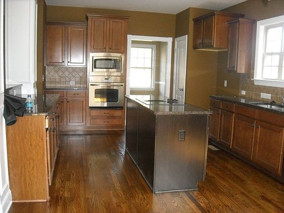 5th image of 2309 Redondo Ct