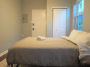621 S 18th St #2R, Philadelphia, PA 19146