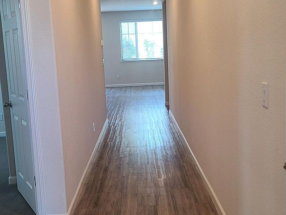 5th image of 2041 Malibu Pl