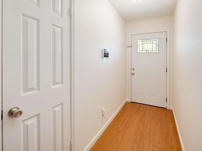 3000 Longleaf Dr — Photo 7