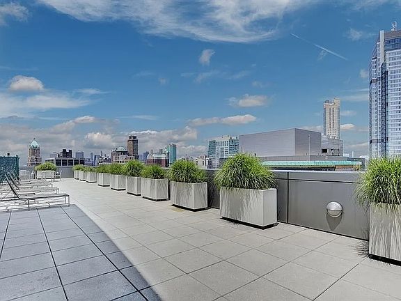 5th image of 189 Schermerhorn St APT 4N