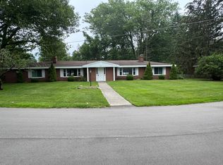 675 Park Ave, Holland, MI 49423