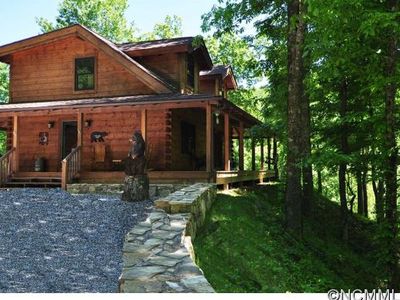 100 Mountain View Rd, Hot Springs, NC, 28743