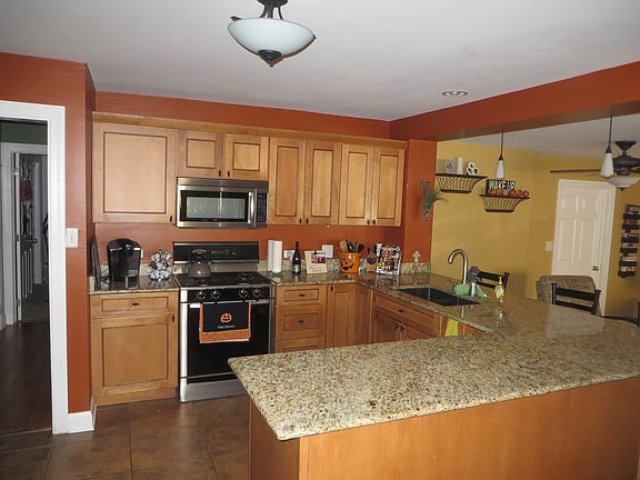 2nd image of 9716 S Avers Ave