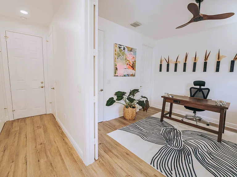 2502 N Dixie Hwy #43 — Photo 2
