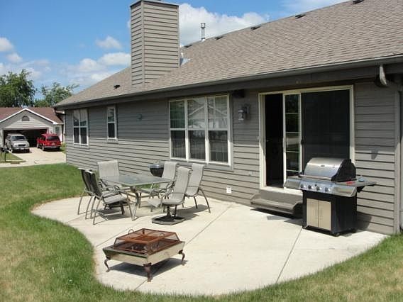 4th image of 1215 Saint Kilian Pkwy