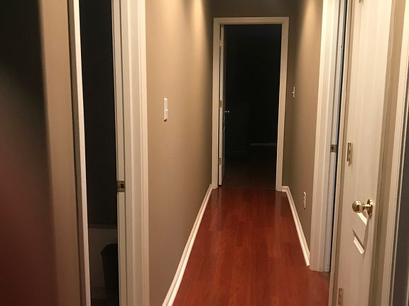 4th image of 276 Long Branch Ln