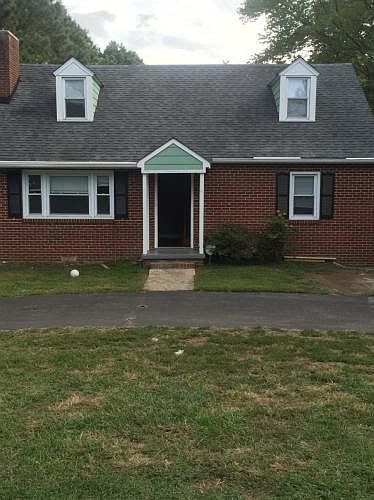 4 bedroom Cape Cod