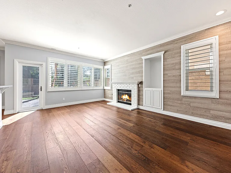 5953 Park Crest Dr — Photo 5
