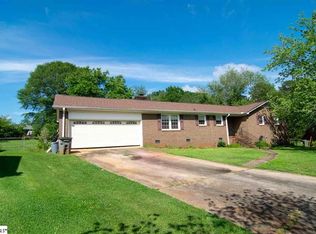 20 Overton Ave, Greenville, SC 29617