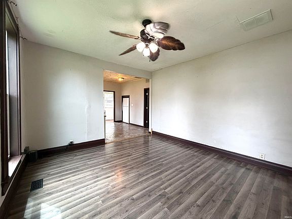 5th image of 455 N Union St