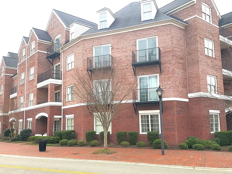 5215 Center St #405 — Photo 23