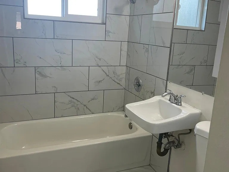 1331 N San Gabriel Ave #12 — Photo 7