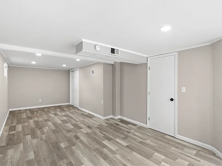 901 Cadora Dr — Photo 4