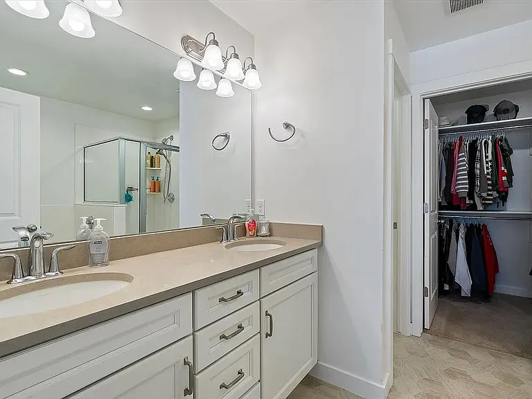 14818 S Queens Garden Ln — Photo 4