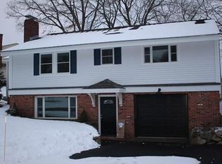 35 Overlook Rd, Marblehead, MA 01945