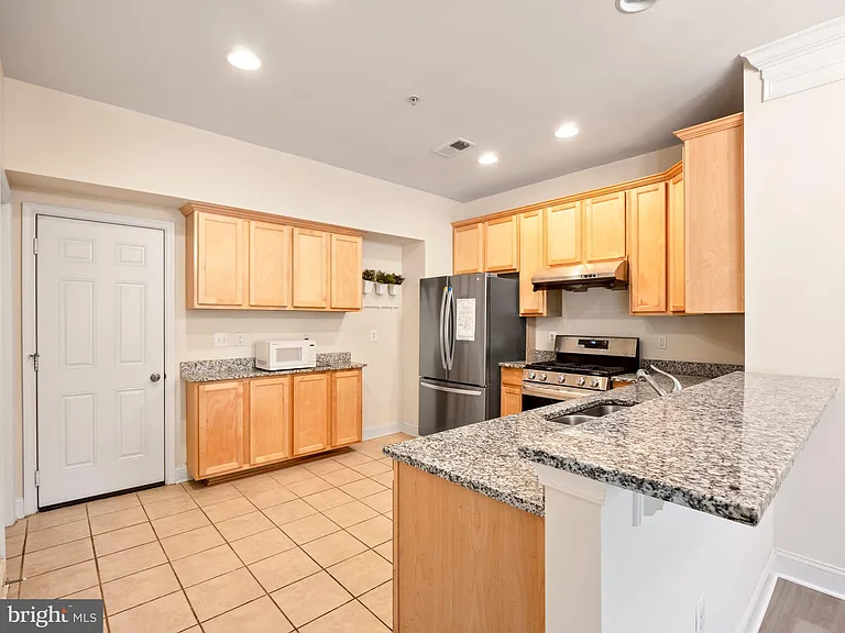 304 Orchard Ridge Dr — Photo 10
