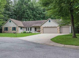 54879 Leona Ct, Bristol, IN 46507