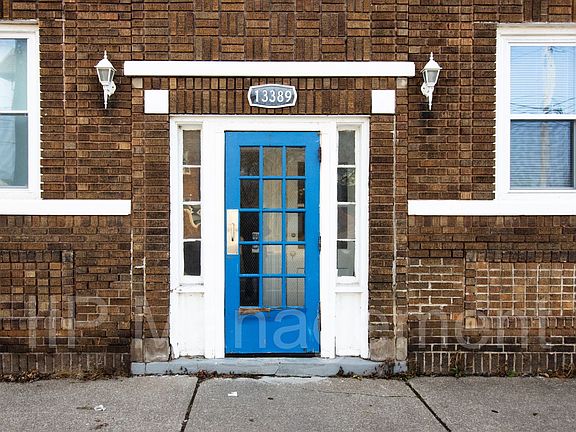 2nd image of 13389 Madison Ave APT 5